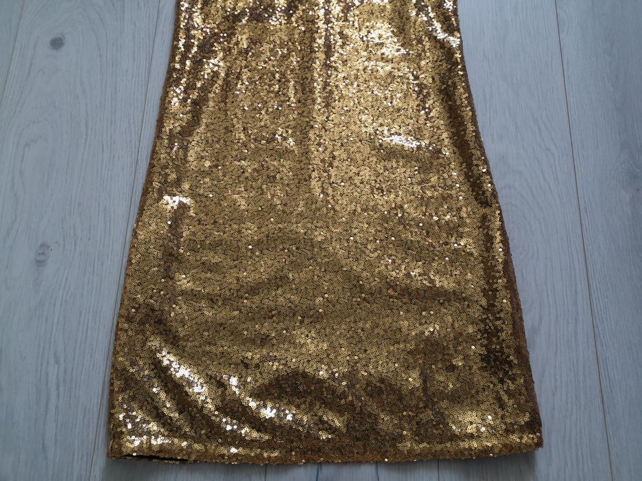 Guess 16год  златна рокля с пайети