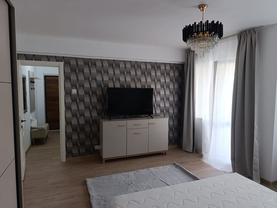 Închiriez garsoniera Craiovița Noua