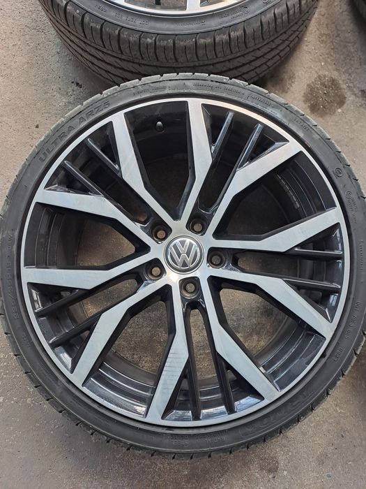 19-ки джанти за Голф 7 GTI и GTD Santiago R