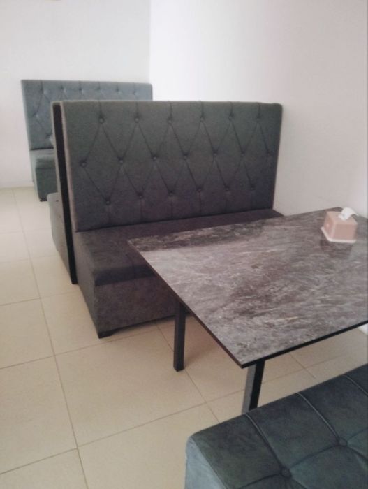 Кафе учун диванлар сотилади