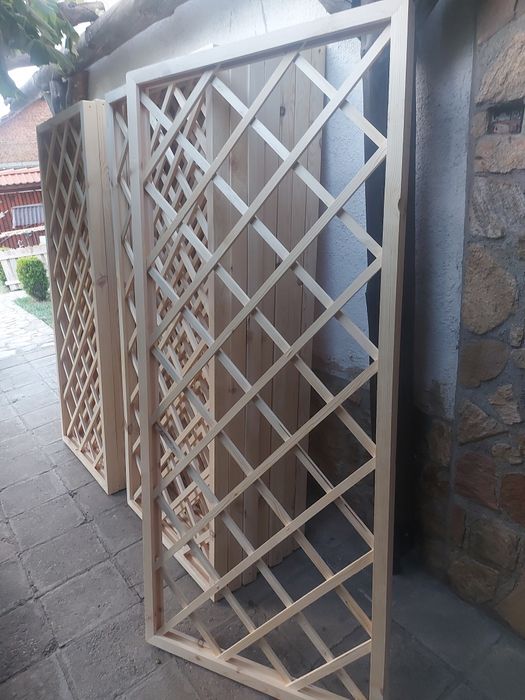 Декоративна  дървена решетка