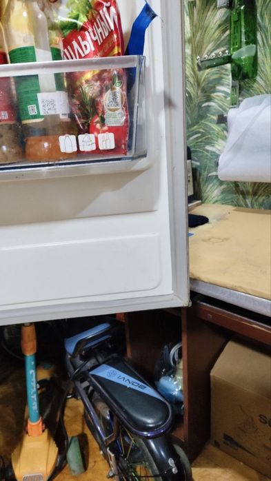 Холодилник midea