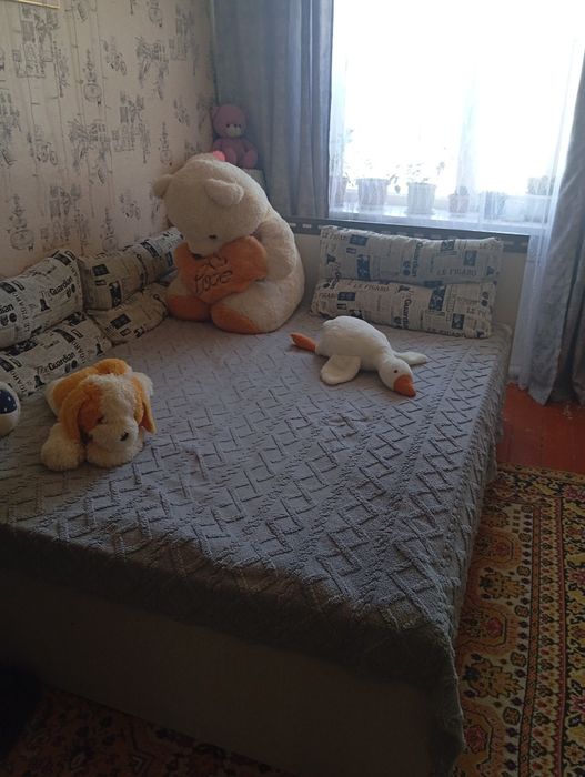 Продам спальный гарнитур