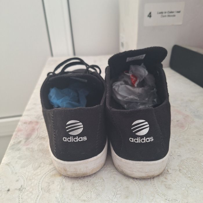 Adidas nr 42, 2/3 stare bună