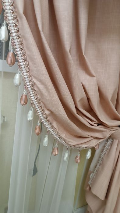 Продам шторы и скатерть