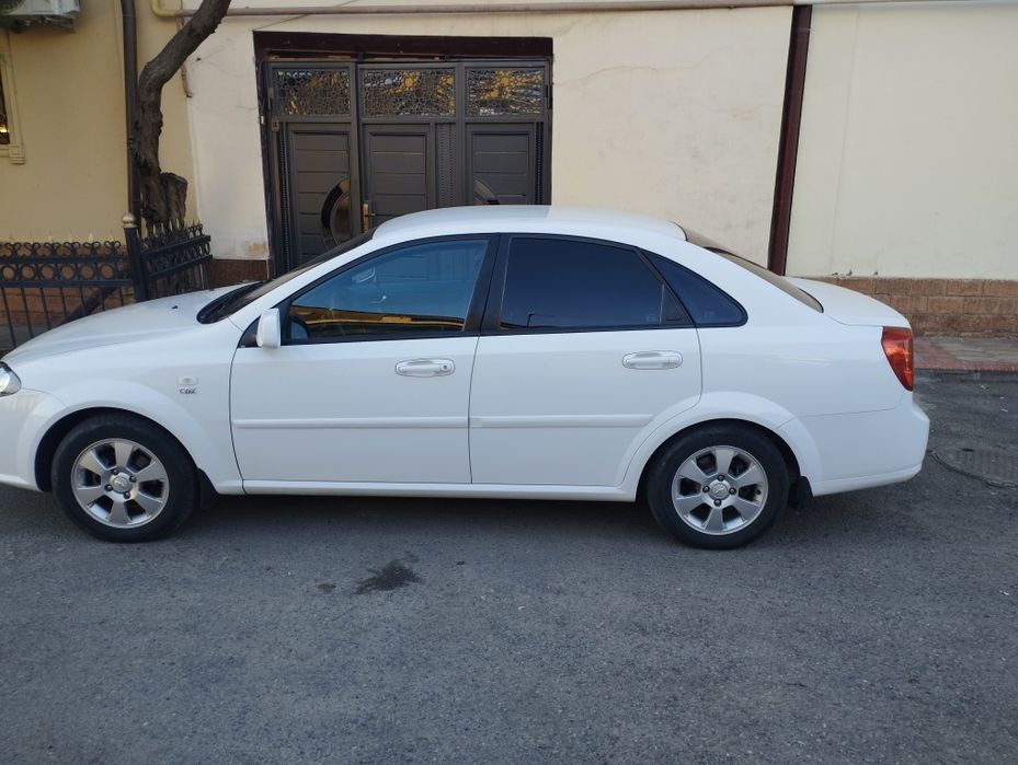 Gentra машинаси сотилади