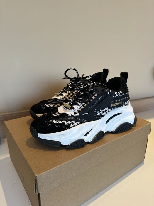 Сникърси Steve Madden