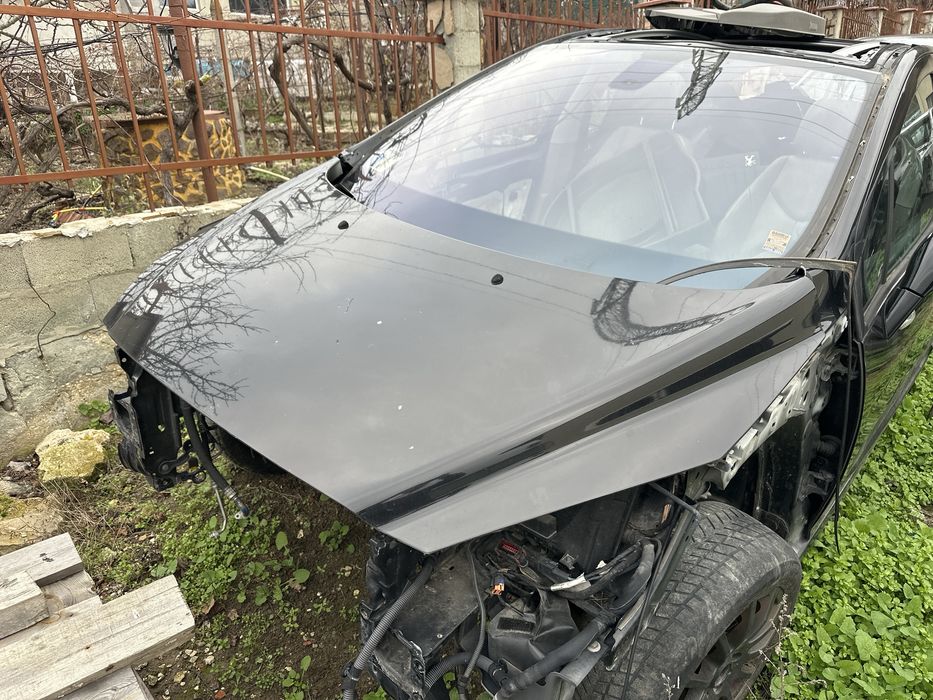 Преден капак за Пежо 308 Черен