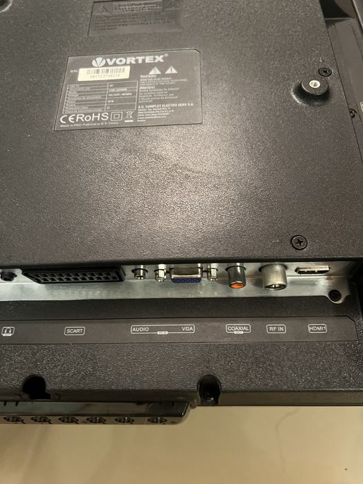 TV led Vortex V32CK600 defect