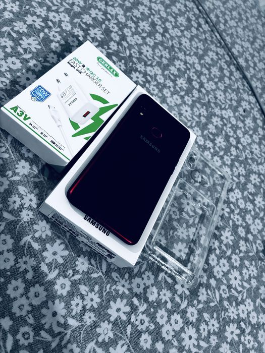 Продам Samsung A10 s