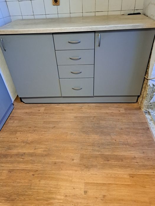 Кухненски шкафове , мивка с батерия