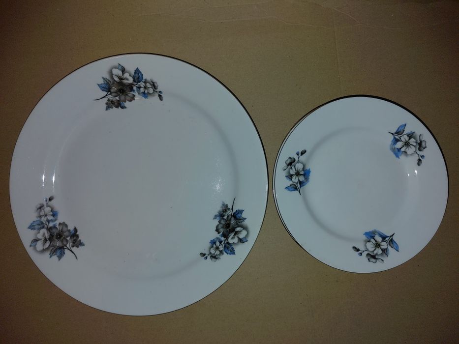 Перфектен винтидж сервиз за торта. Стар български порцелан