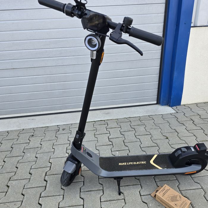 NIU KQI2 Pro Scooter  /Trotinetă  Electrică cu Viteza Maximă de 25km/h și Autonomie Maximă de 40km