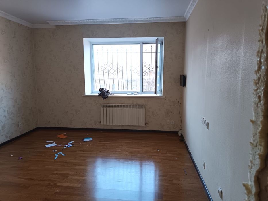 Продам паркет глянцевый