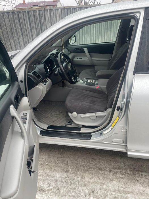 Продам тойота Хайлендер