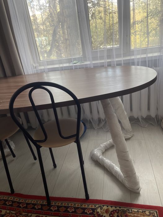 Стол на 8-10 человек