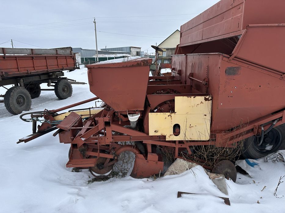 Продам картофельную сажалку отс