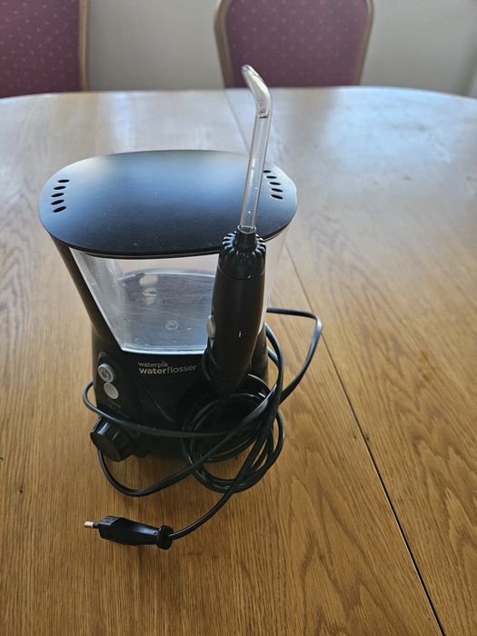 Зъбен душ Waterpik малко използван