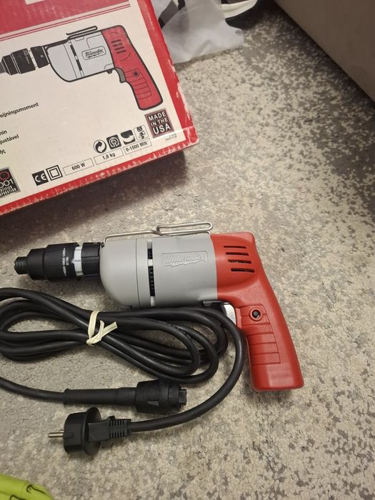 Bormasina Milwaukee americana