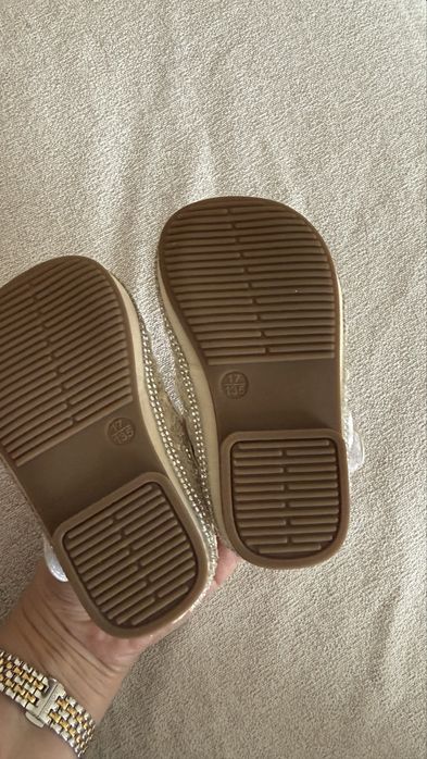 Детские туфельки