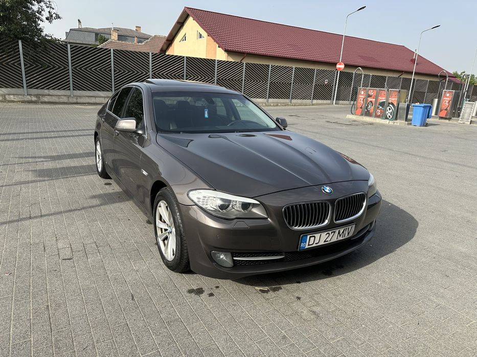 Bmw 528i  seria 5 F10 motor 2000 benzina