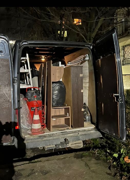 Транспортни и Хамалски  услуги с бус в град Русе