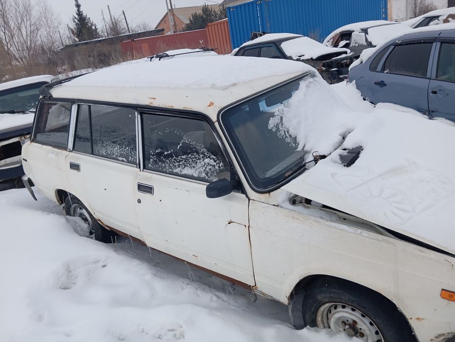 Продам ВАЗ 2104 по запчастям