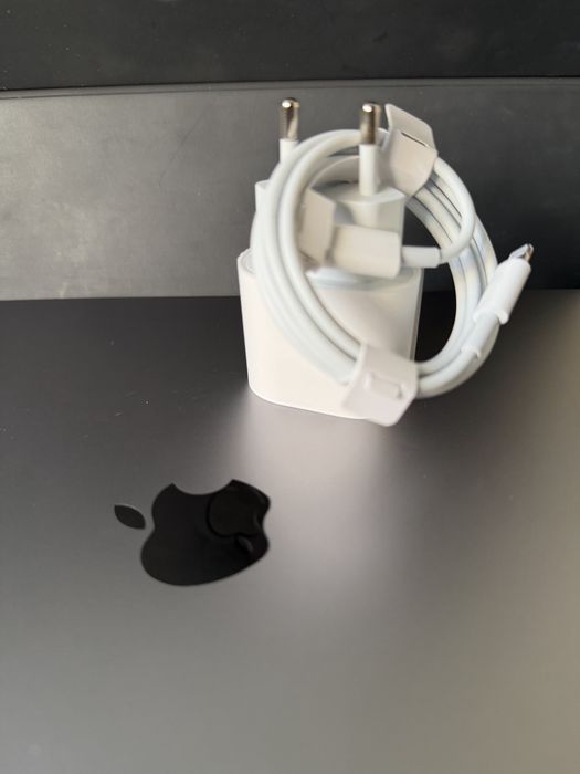 iPad Air 13” M2 256GB 100% батерия