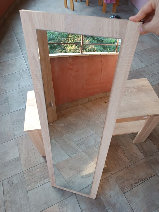 Комплект огледало ,закачалка и рафт за обувки