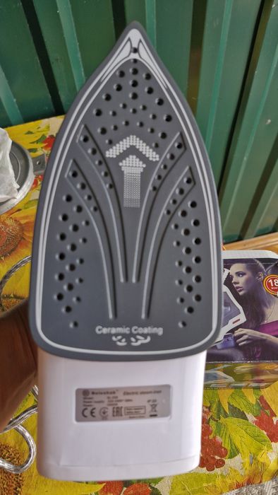 Продам утюг новый