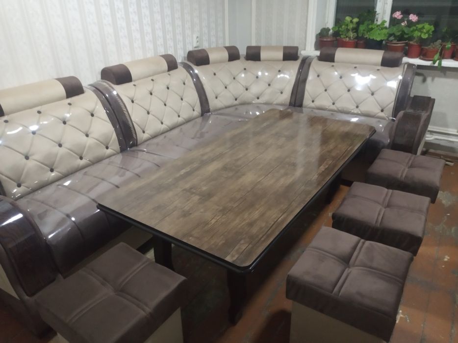 Gostinoy ugalok noviy