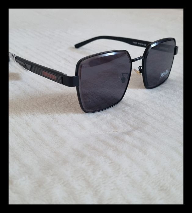 Ochelari unisex prada