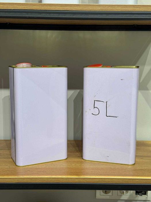 Металические банки и ведра для масла и краски