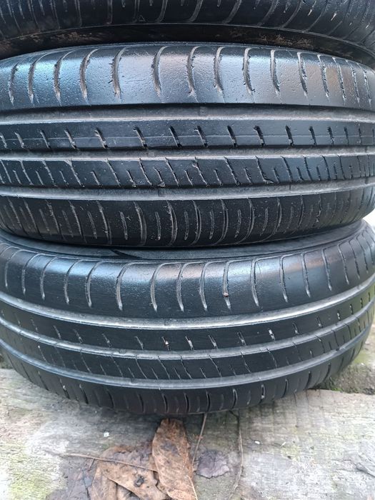 185 65 R15 Kumxo Balon Sotiladi holati yaxshi
