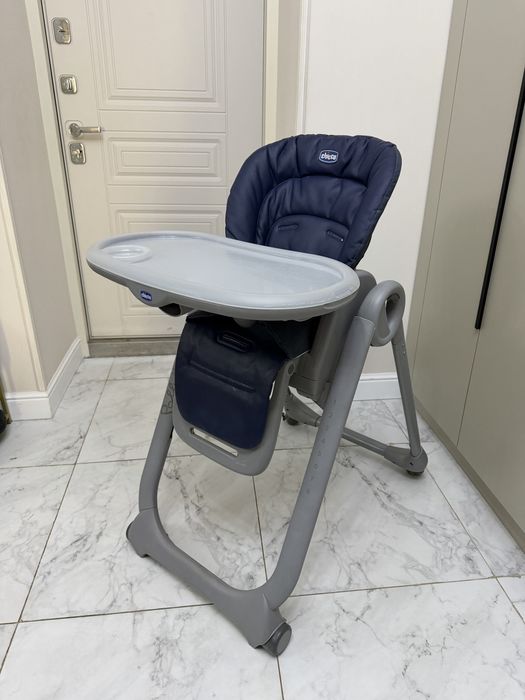 Продам стульчик chicco