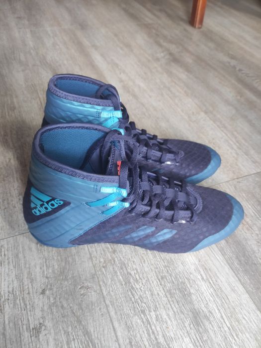 Încălțăminte Adidas nr. 41  1/2