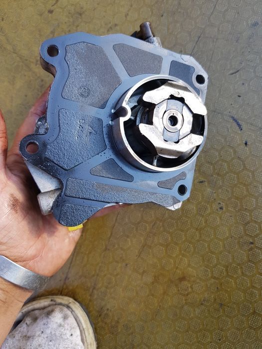 Pompă vacuum opel insignia, motor 2,0cdti, euro 5