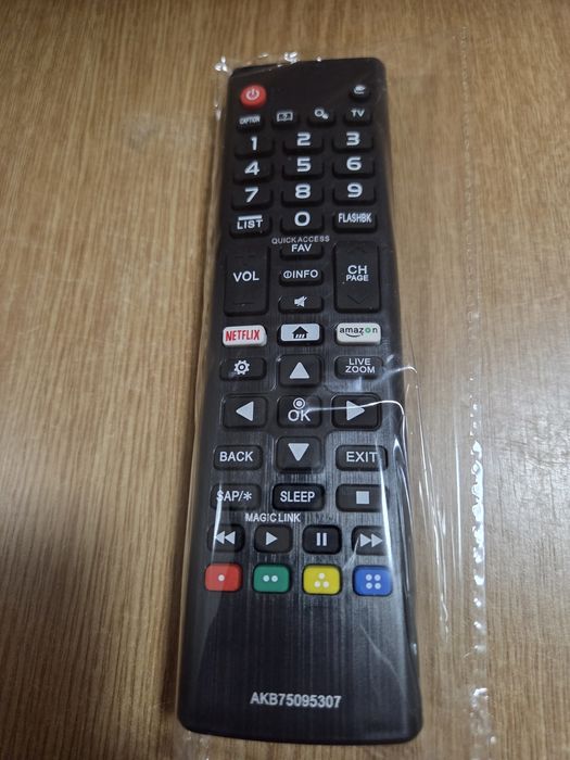 Чисто нов дистанционно управление за телевизор LG модел AKB75095307.