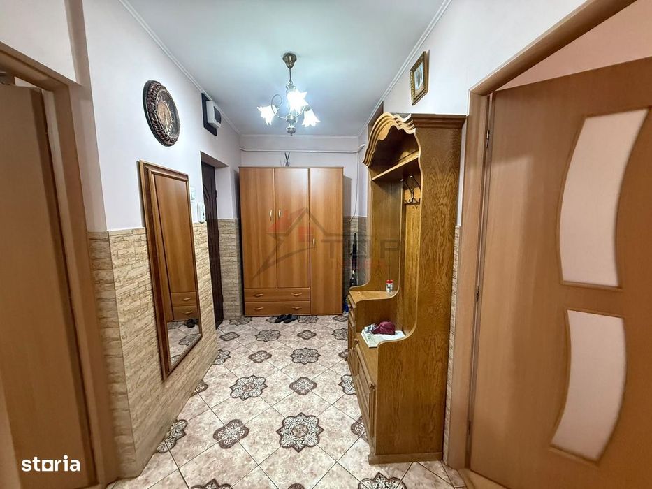 Apartament cu 2 camere decomandat -  Pacurari