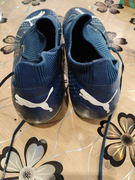 Продавам бутонки с чорап