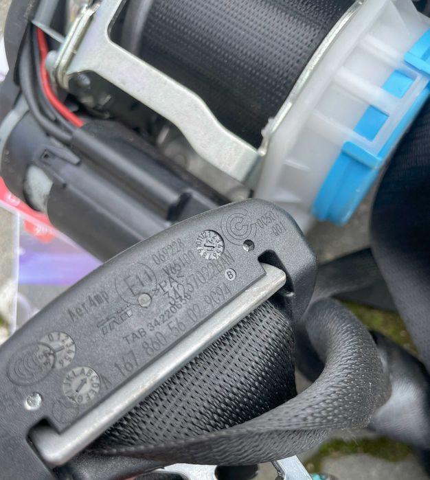 Mercedes Benz GLE W167 - set centuri de siguranta fata / spate PRESAFE