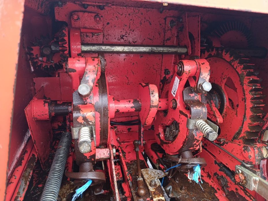 Presa balotiera welger ap 52 și 53