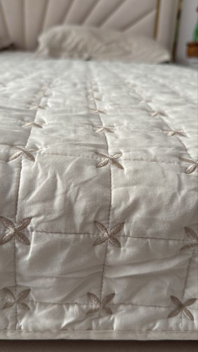 Покрывало с наволочками