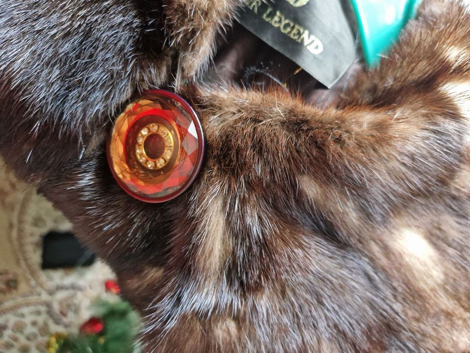 Продам норковые шубы.