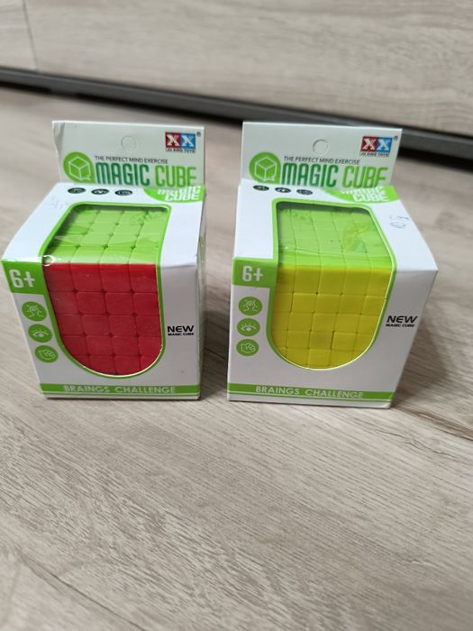 Разные кубики Рубика