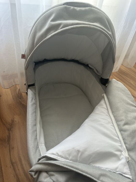 Бебешка количка 3в1 Retrus Vaya