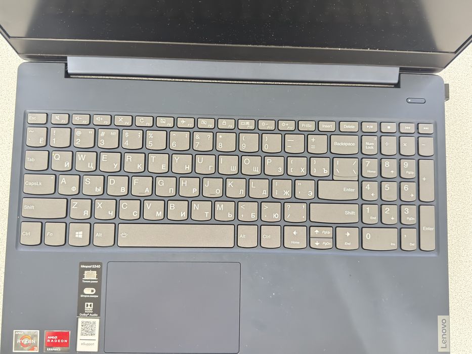 Ноутбук Lenovo (Ryzen + Radeon)