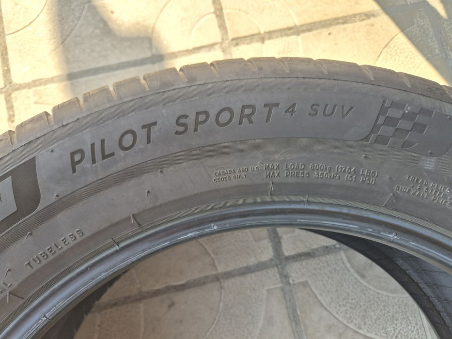 2бр летни джипови гуми 225/60/18 100V Michelin