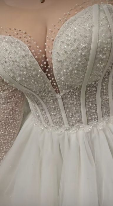 Vand rochie de mireasa
