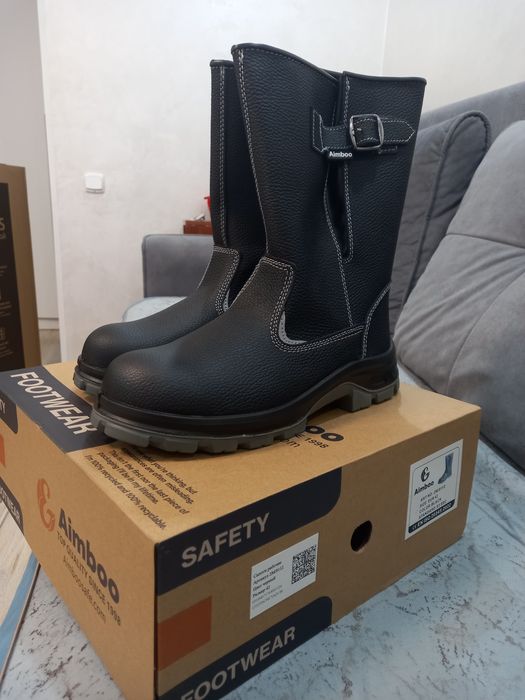 Продам рабочий сапоги